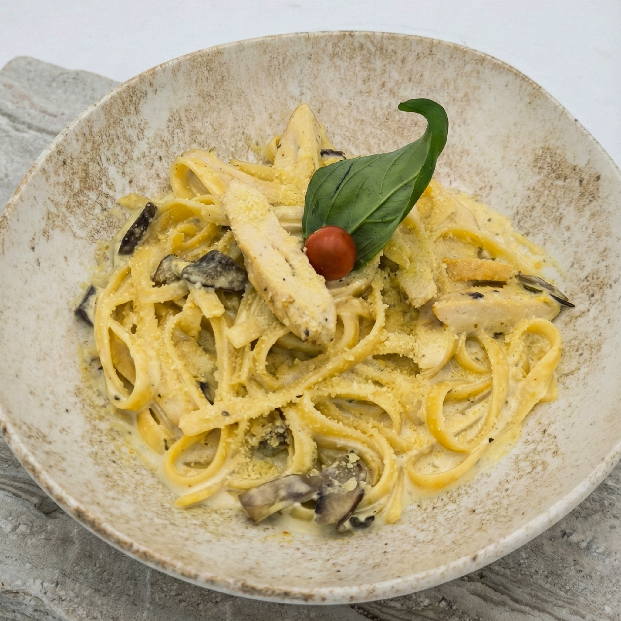 فيتوتشيني ألفريدو بالدجاج